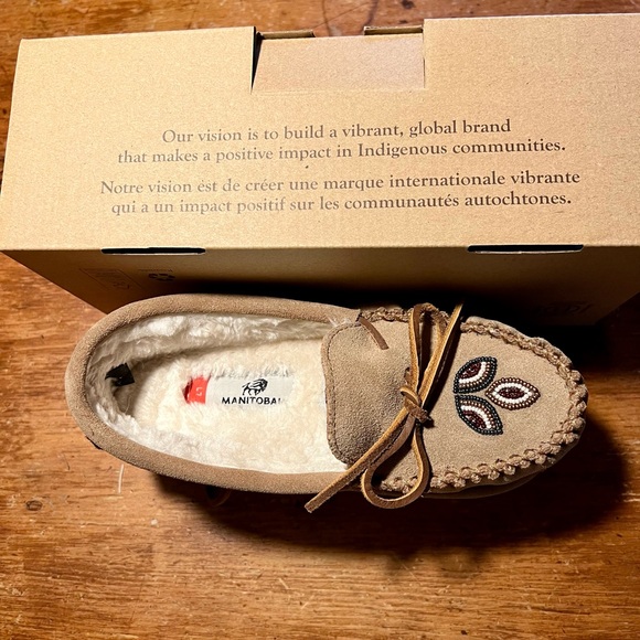 Kayak Cozy Suede Mocs in Oak - Picture 8 of 11